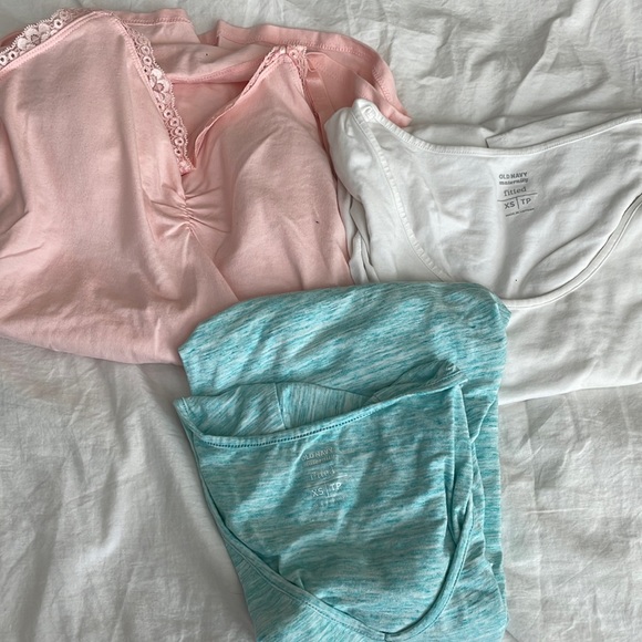 Jessica Simpson Tops - Jessica Simpson patted tank top maternity and old navy maternity shirts